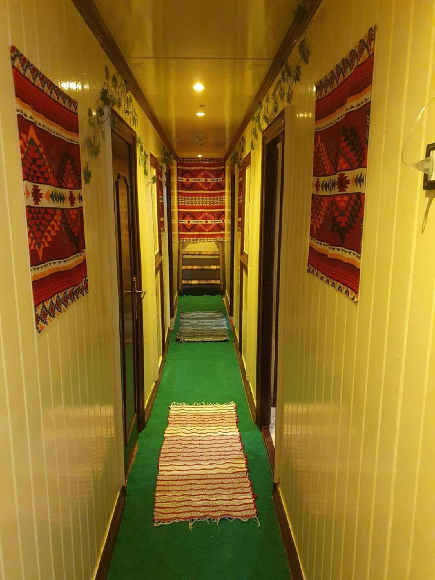 Moon Boat Hotell Luxor Exteriör bild