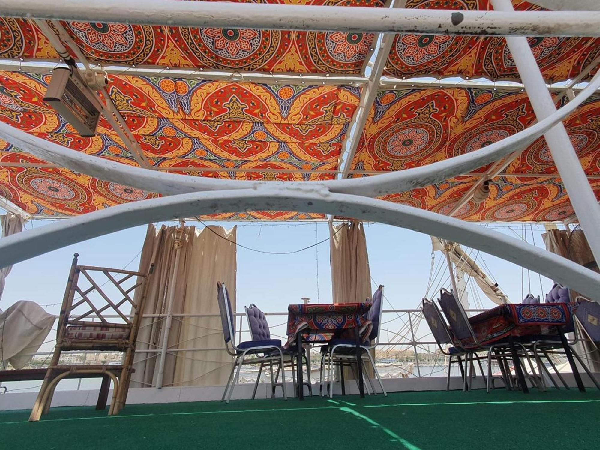 Moon Boat Hotell Luxor Exteriör bild