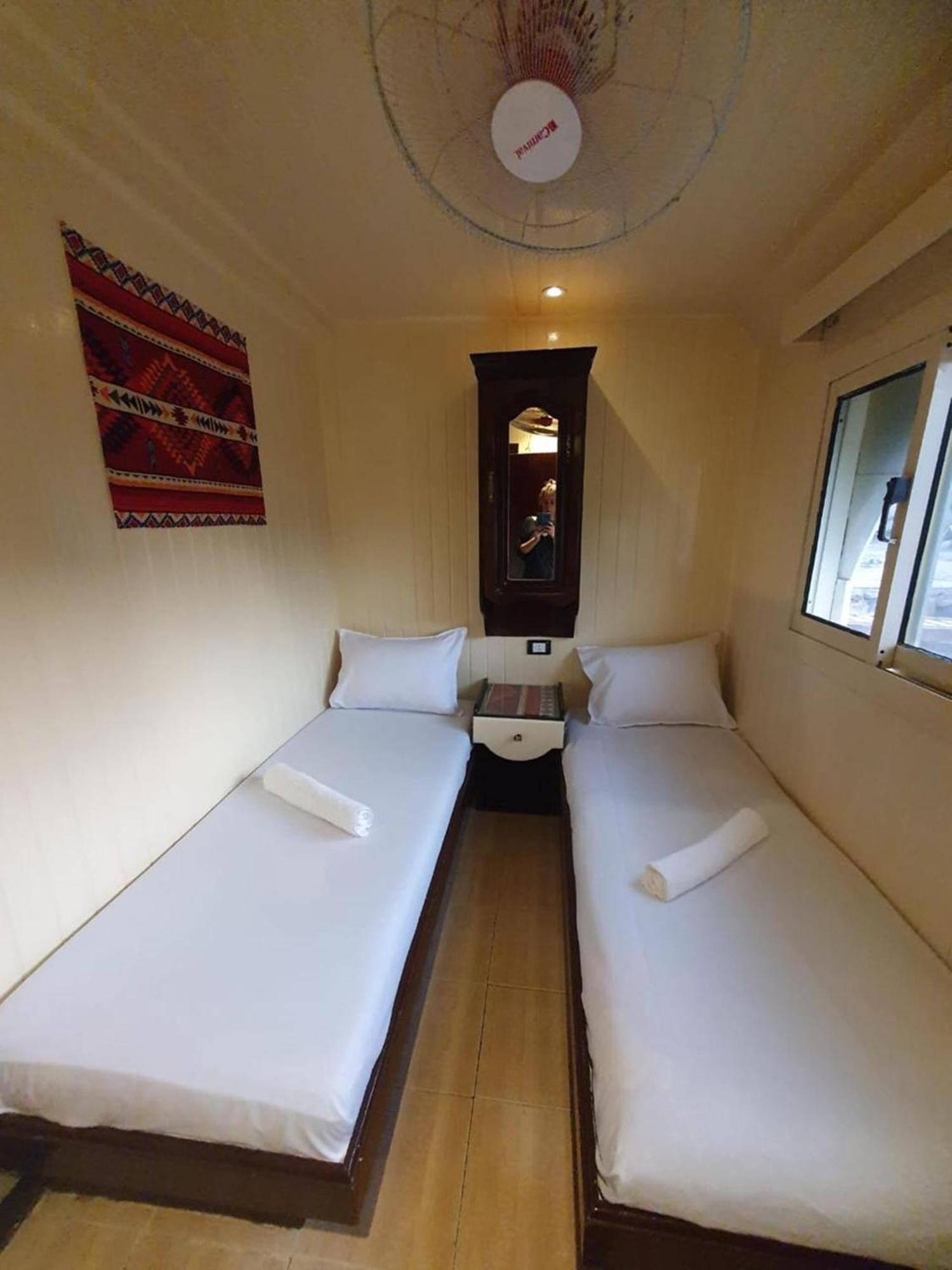 Moon Boat Hotell Luxor Exteriör bild