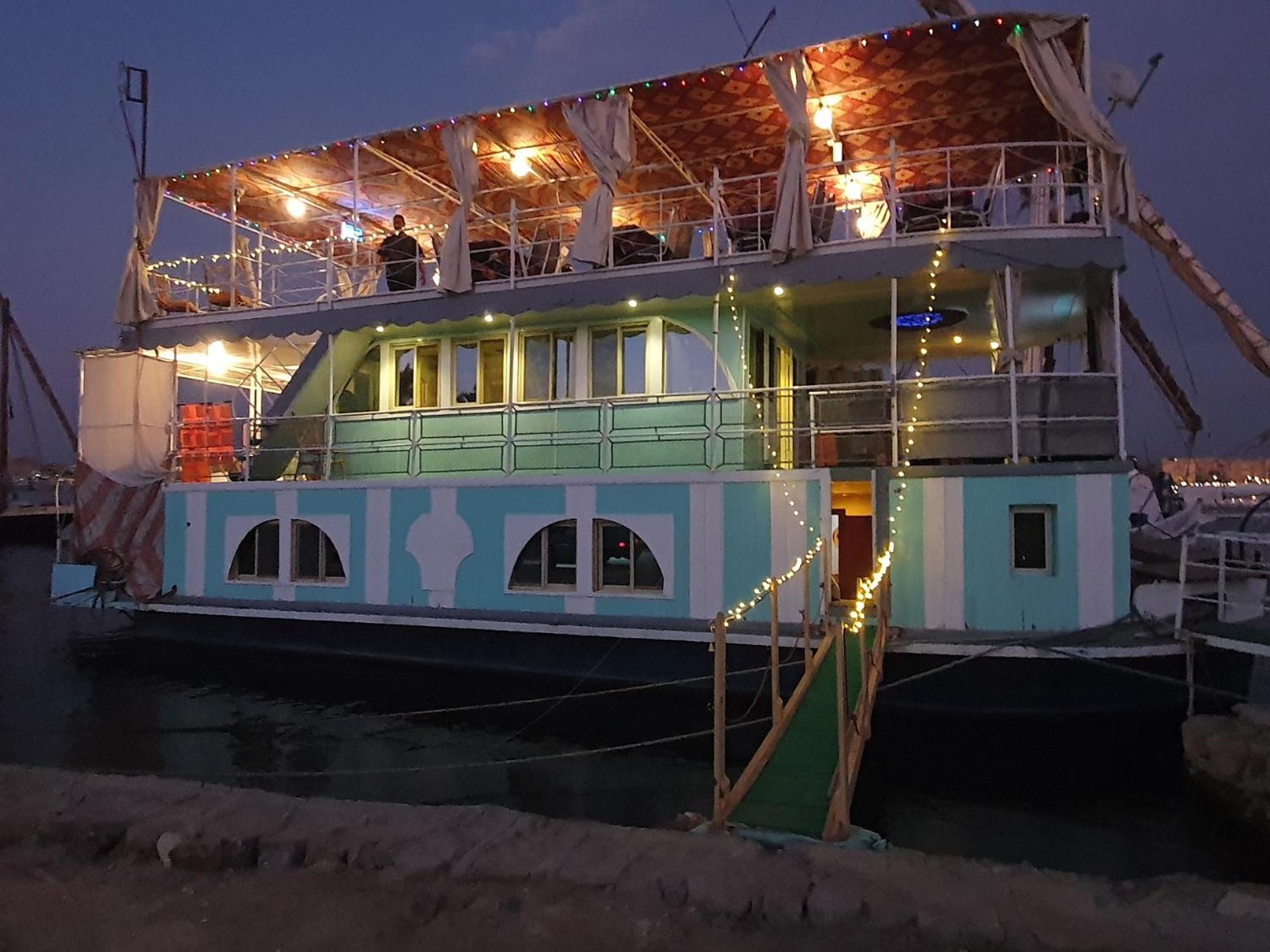 Moon Boat Hotell Luxor Exteriör bild
